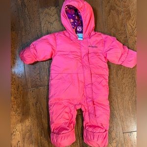 Columbia 6-12M girls snowsuit (snuggly bunny bunting)